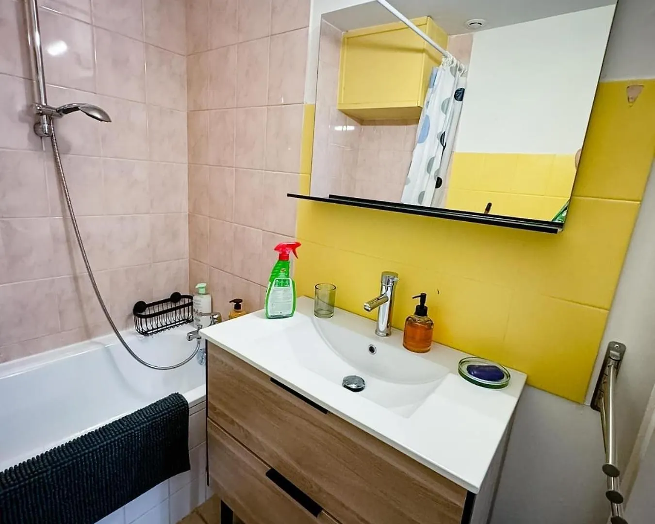 Appartement Dream Holiday 26 - Charmant 2 Pieces 4 Pers De 38M2 - Clim, Wifi, Parking - Sur Rn7 Au Calme - Au Coeur De Livron Sur Drome A 5Km L'Autouroute A7